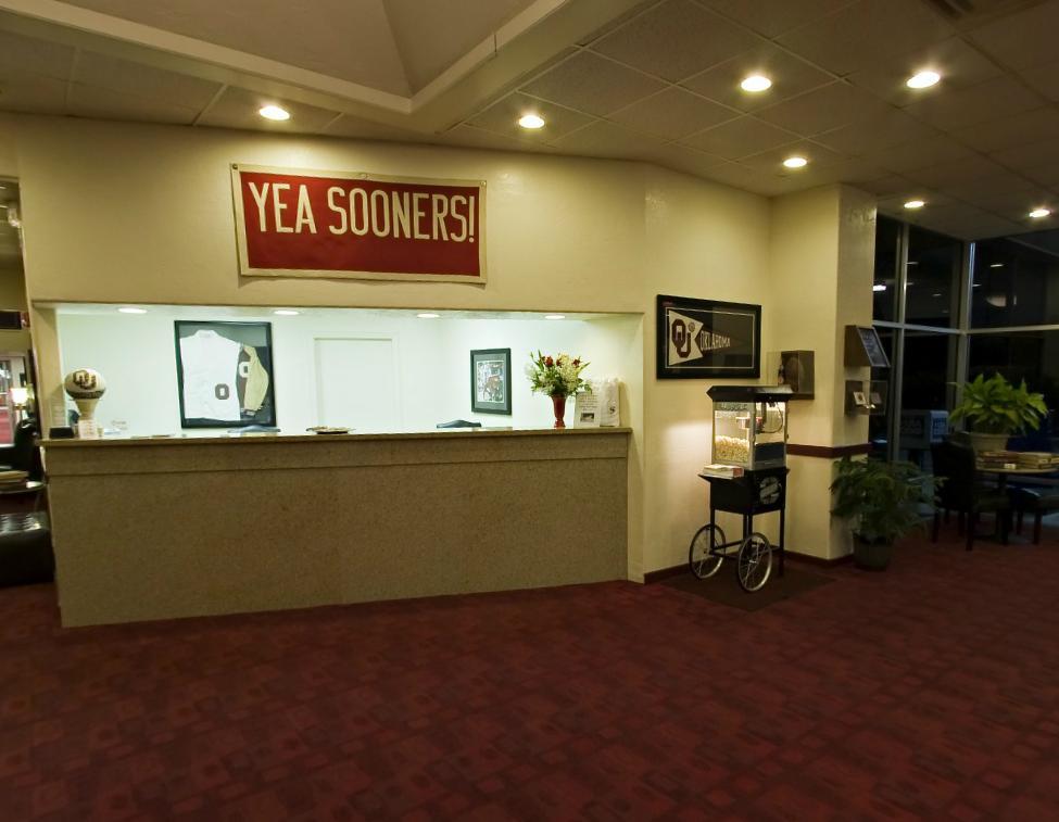 Sooner Legends Hotel Norman Exterior photo